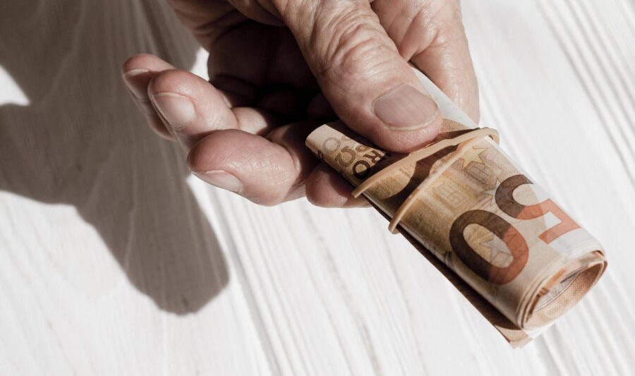 Pagamento de perícia no TRF2: AJG e retenção de IR